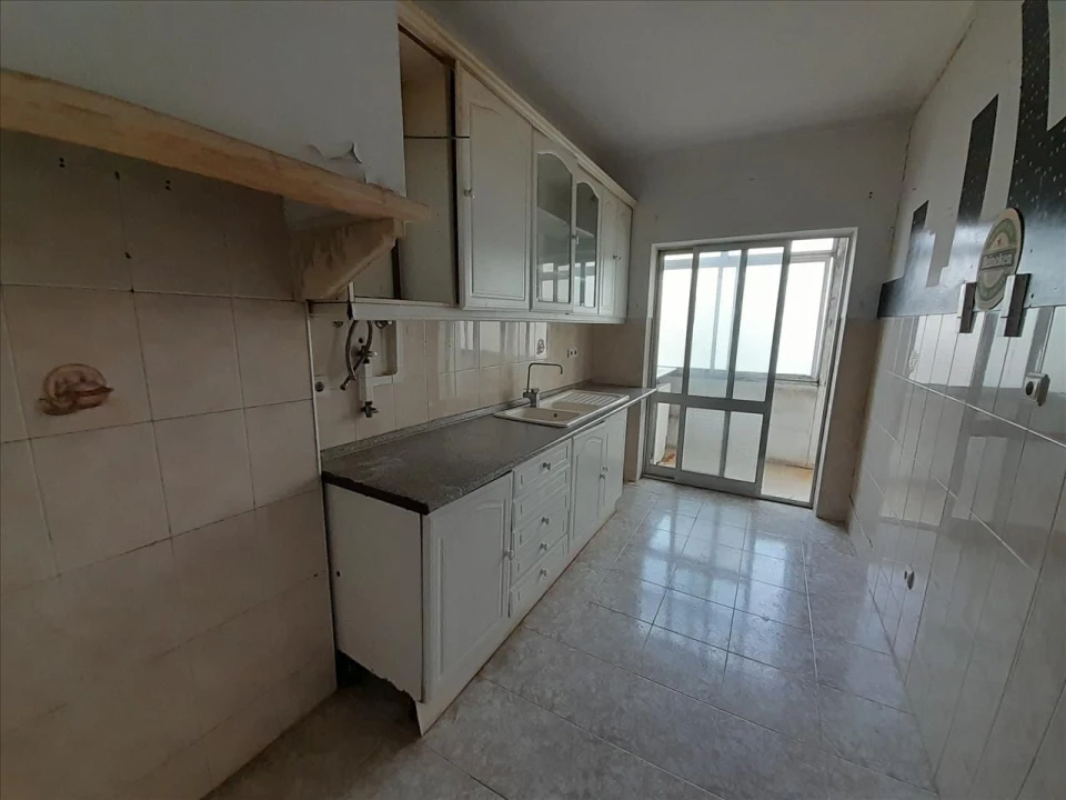 Apartamento T3 para Venda em Almada, Cova da Piedade, Pragal e Cacilhas Foto 4