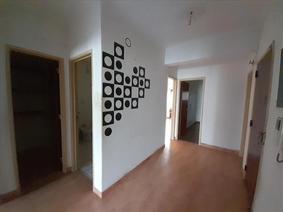 Apartamento T3 para Venda em Almada, Cova da Piedade, Pragal e Cacilhas Foto 5