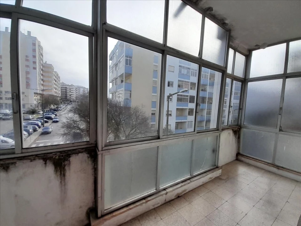 Apartamento T3 para Venda em Almada, Cova da Piedade, Pragal e Cacilhas Foto 6