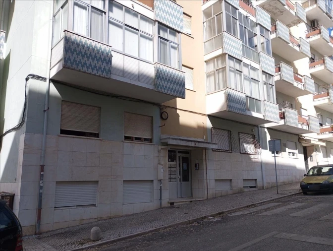 Apartamento T3 para Venda em Almada, Cova da Piedade, Pragal e Cacilhas Foto 8