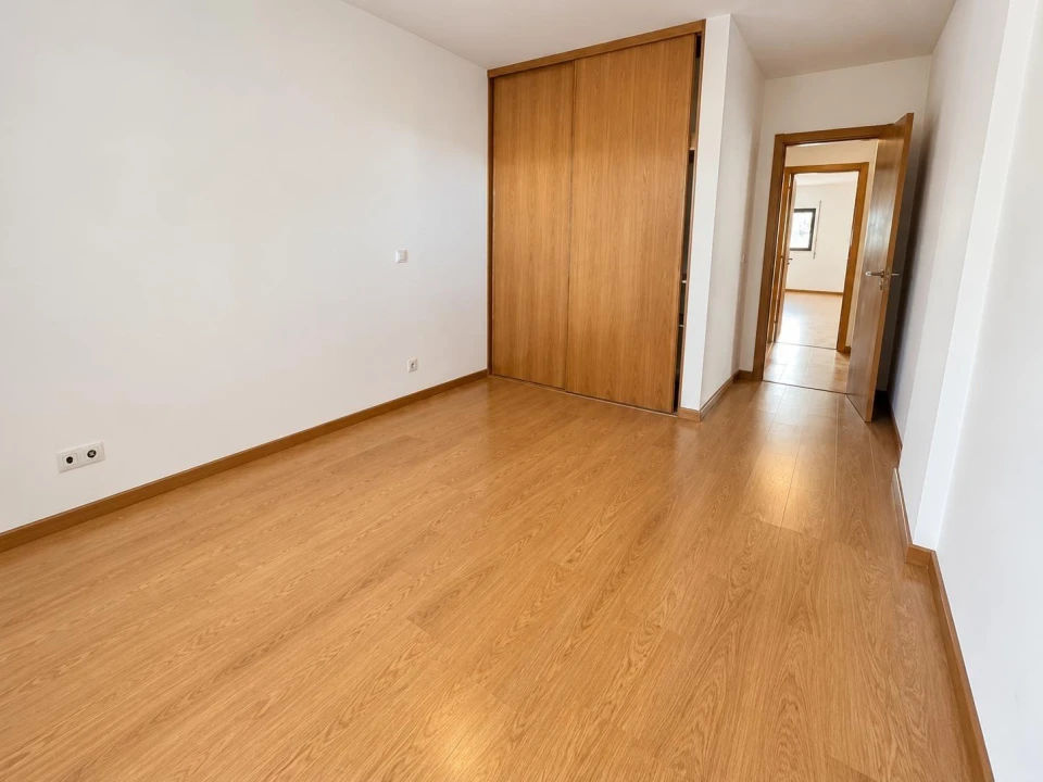 Apartamento T2 para Venda em Olhão Foto 10