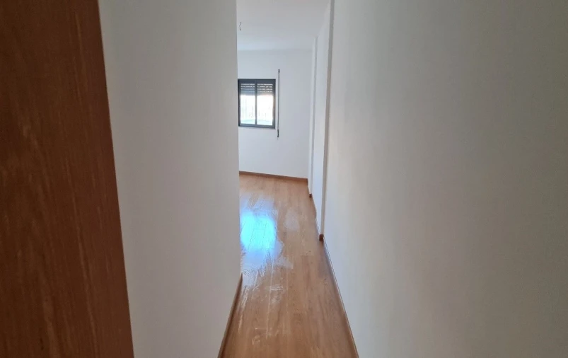 Apartamento T2 para Venda em Olhão Foto 10