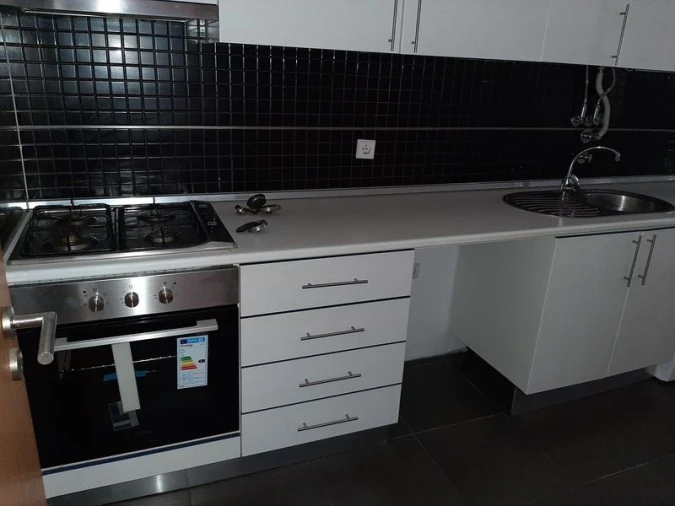 Apartamento T2 para Venda em Olhão Foto 6
