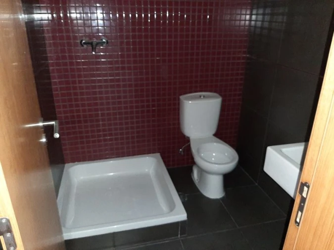 Apartamento T2 para Venda em Olhão Foto 13