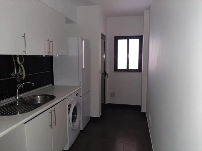 Apartamento T2 para Venda em Olhão Foto 6