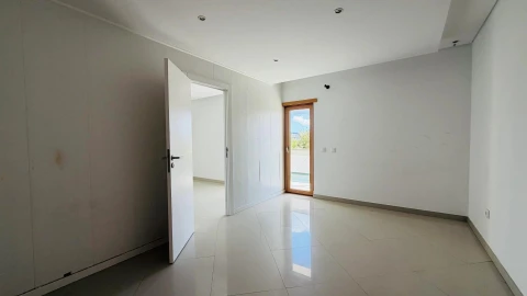 Apartamento T4 para Venda em Pinhal Novo