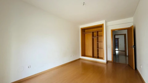 Apartamento T4 para Venda em Pinhal Novo