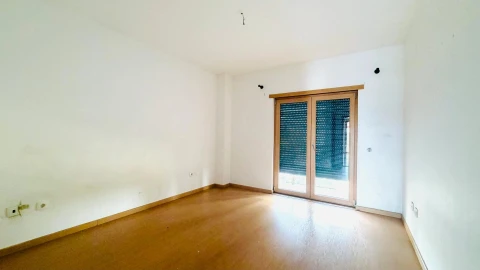 Apartamento T4 para Venda em Pinhal Novo