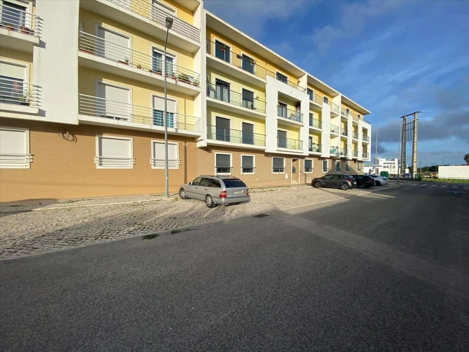 Apartamento T4 para Venda em Pinhal Novo Foto 2