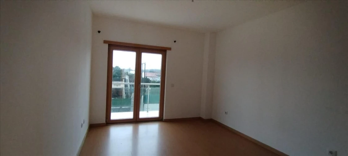 Apartamento T4 para Venda em Pinhal Novo Foto 11