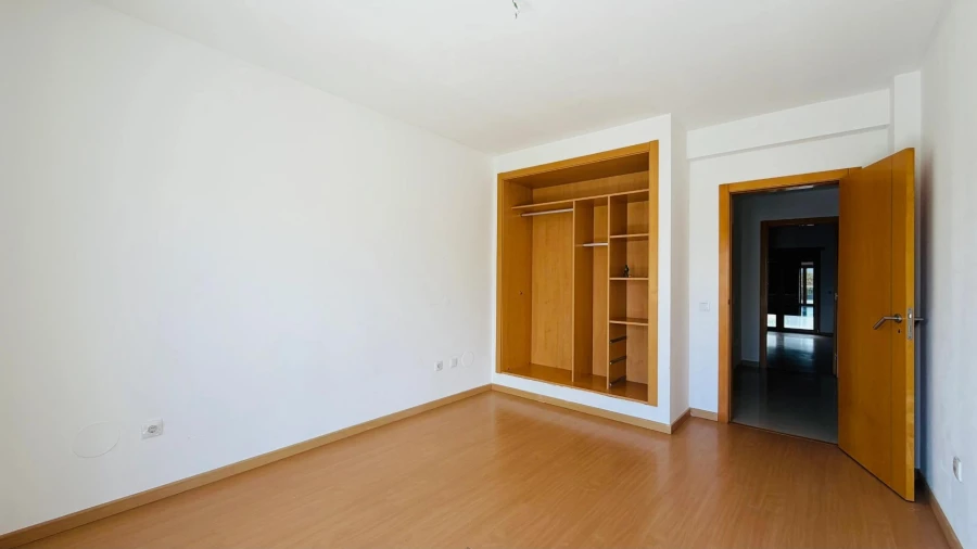 Apartamento T4 para Venda em Pinhal Novo Foto 18