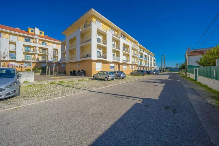 Apartamento T4 para Venda em Pinhal Novo Foto 31