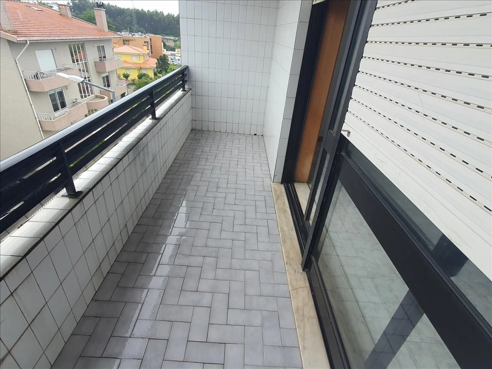 Apartamento T3 para Venda em Canelas Foto 5