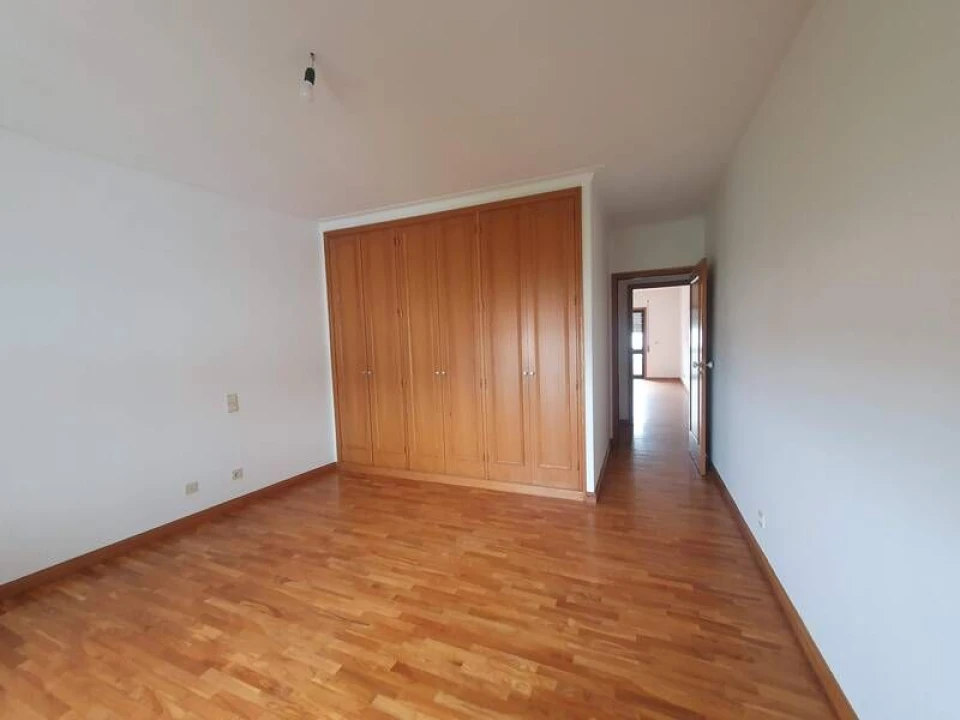 Apartamento T3 para Venda em Canelas Foto 6