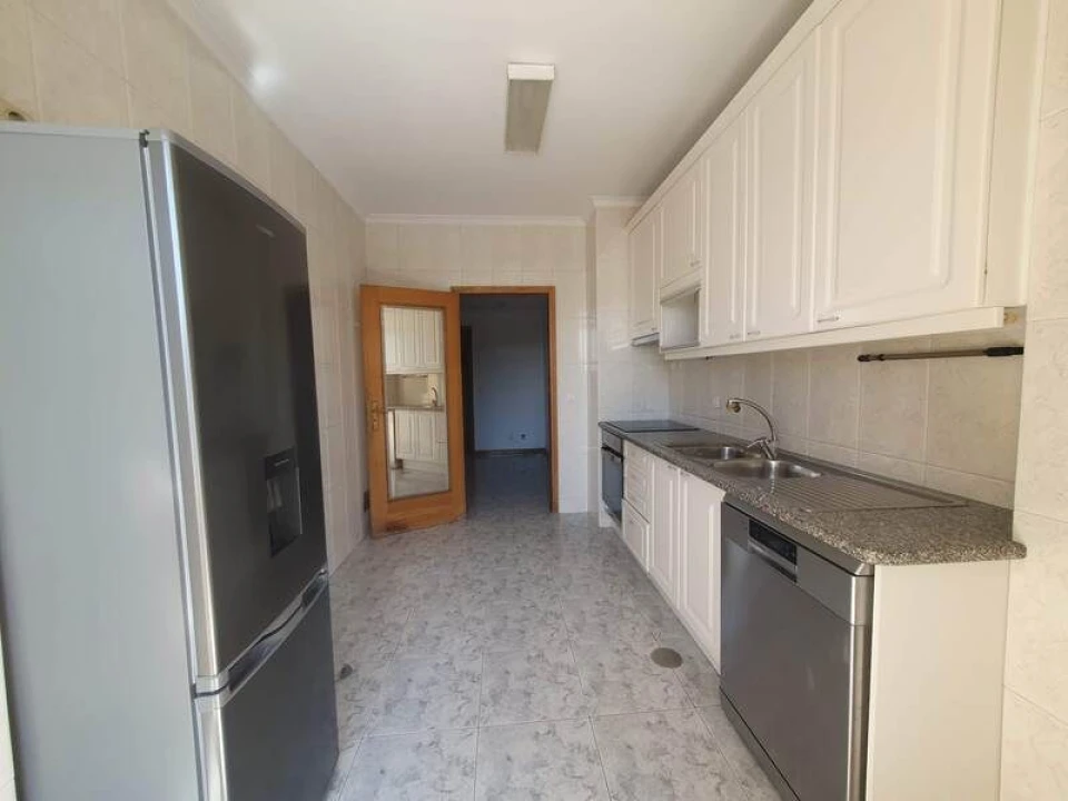 Apartamento T2 para Venda em Arcozelo Foto 7