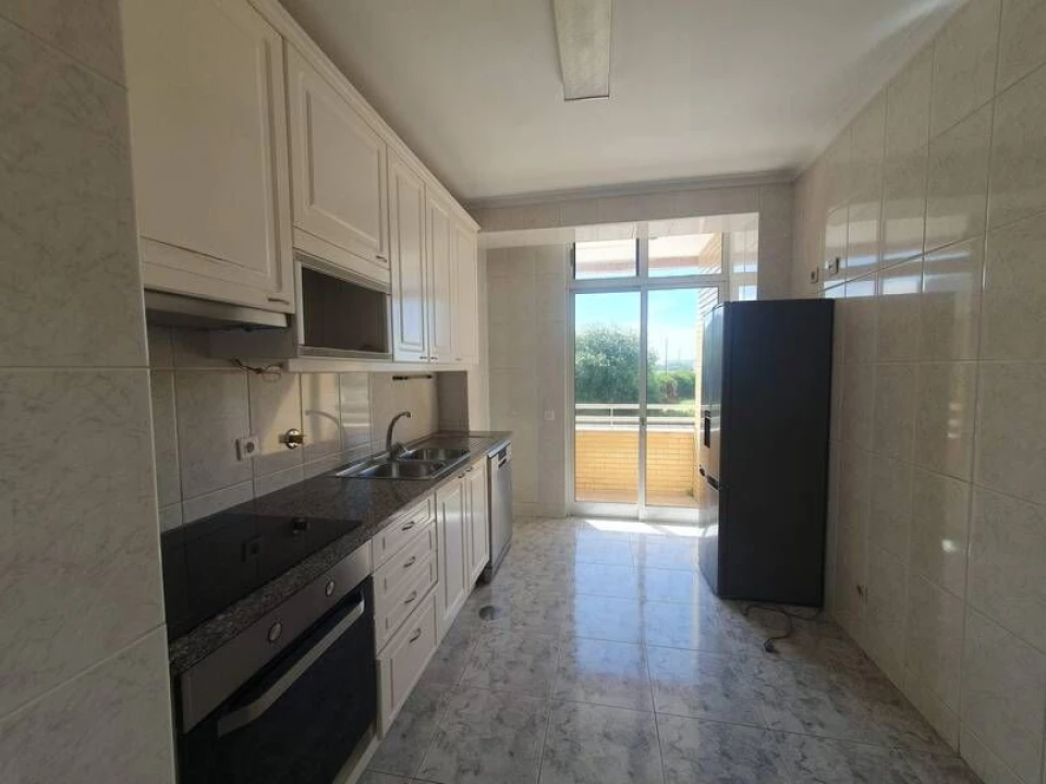 Apartamento T2 para Venda em Arcozelo Foto 8