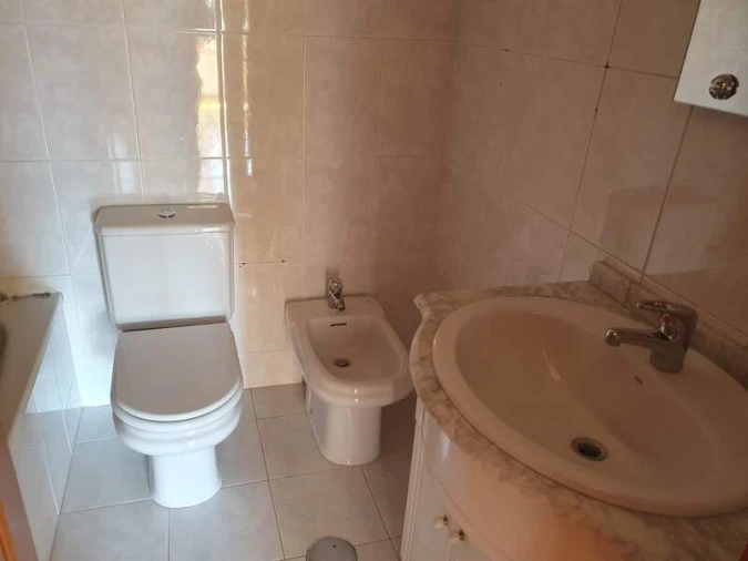 Apartamento T2 para Venda em Arcozelo Foto 9