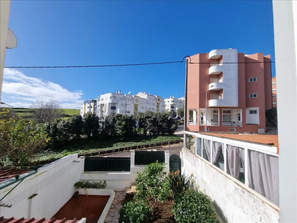 Apartamento T2 para Venda em Barcarena Foto 17