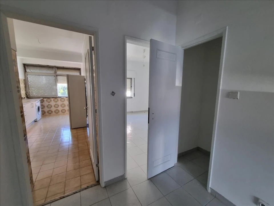 Apartamento T2 para Venda em Barcarena Foto 6