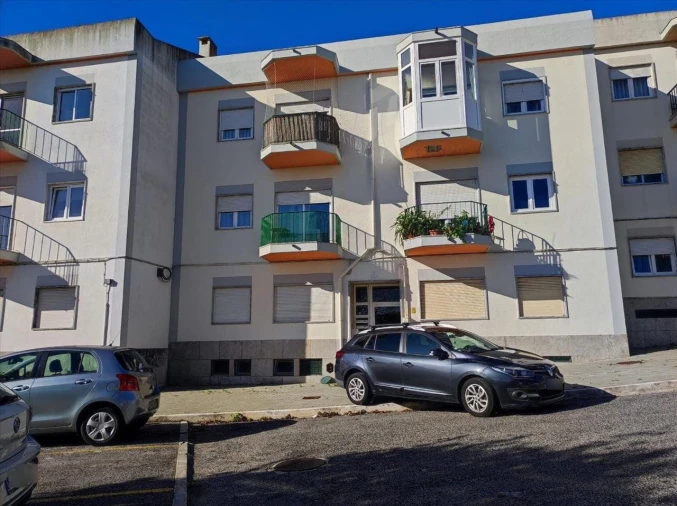 Apartamento T2 para Venda em Barcarena Foto 1