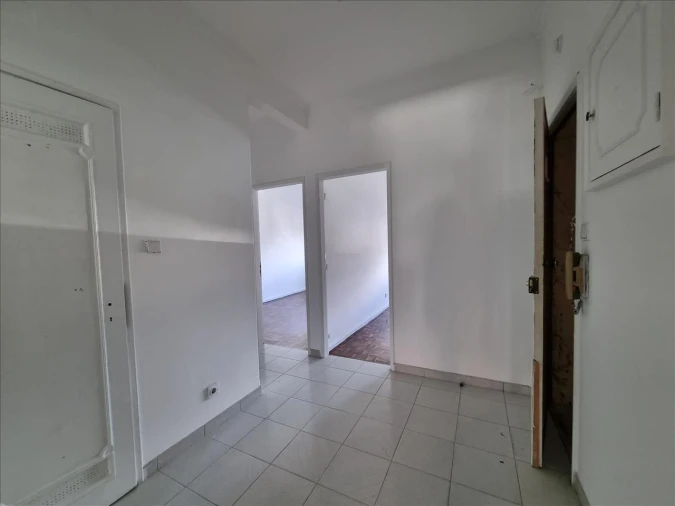 Apartamento T2 para Venda em Barcarena Foto 3