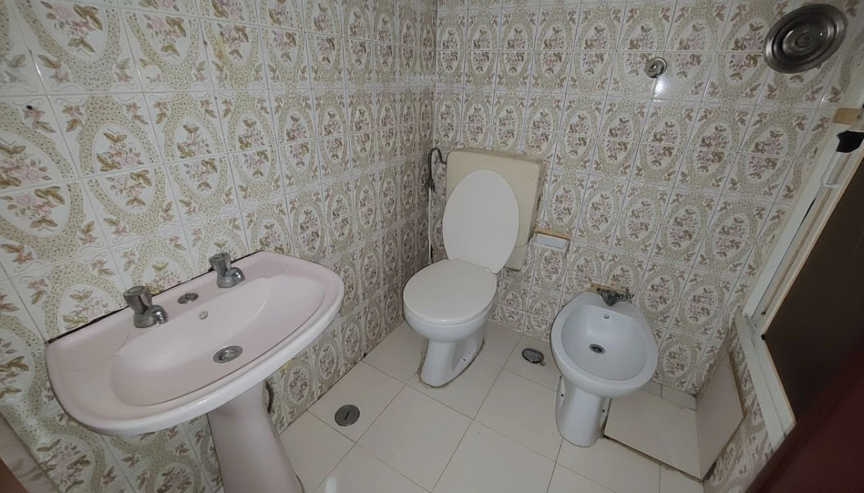 Apartamento T2 para Venda em Agualva e Mira-Sintra Foto 11