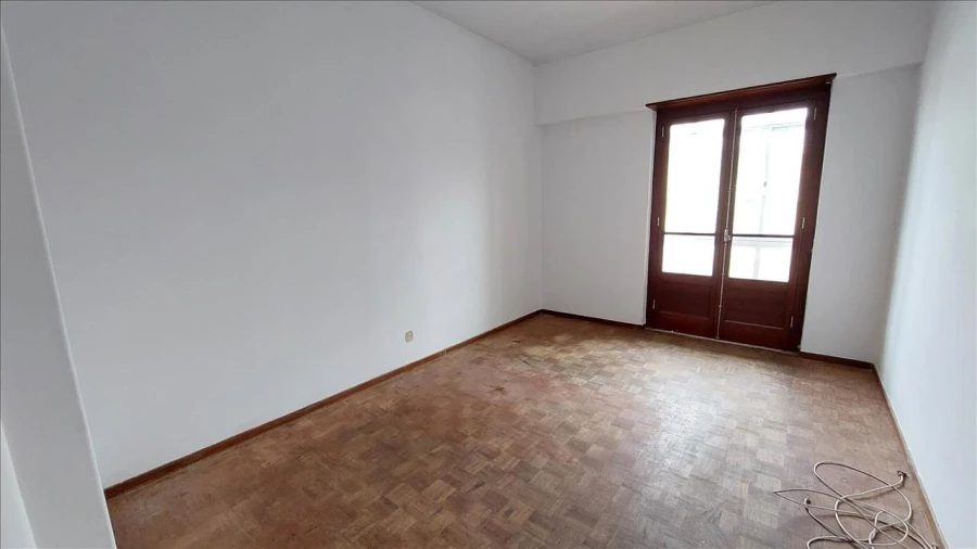 Apartamento T2 para Venda em Agualva e Mira-Sintra Foto 6