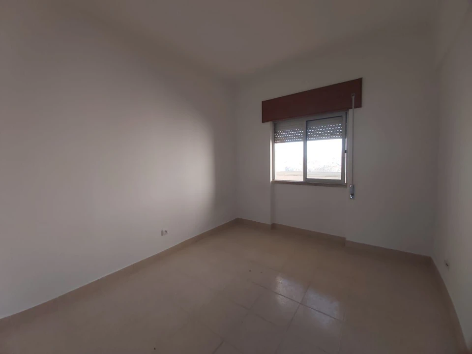 Apartamento T3 para Venda em Moita Foto 4