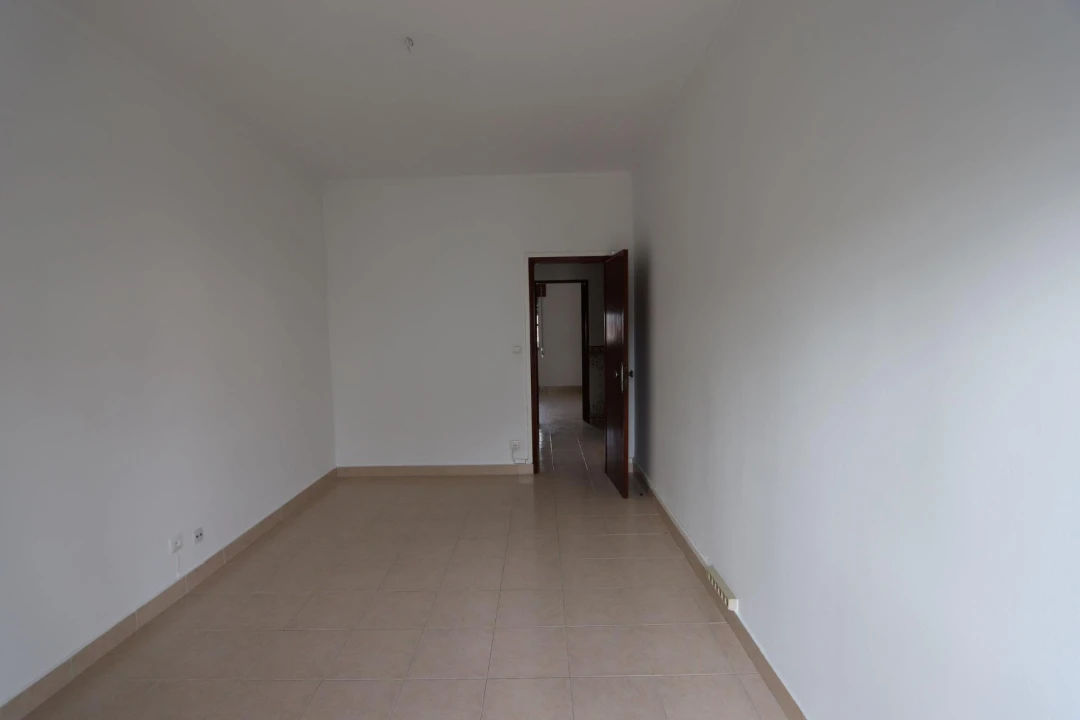 Apartamento T3 para Venda em Moita Foto 9