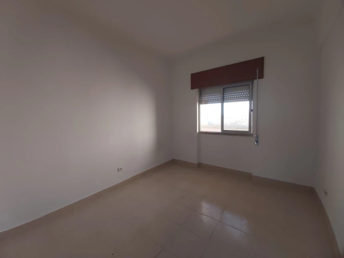 Apartamento T3 para Venda em Moita Foto 4