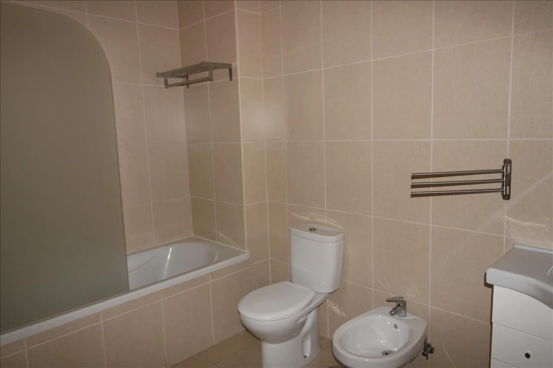 Apartamento T3 para Venda em Fonte Arcada e Oliveira Foto 13