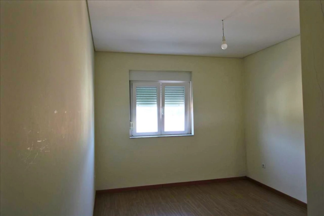 Apartamento T3 para Venda em Fonte Arcada e Oliveira Foto 8