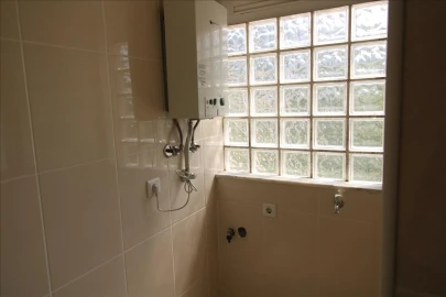 Apartamento T3 para Venda em Fonte Arcada e Oliveira