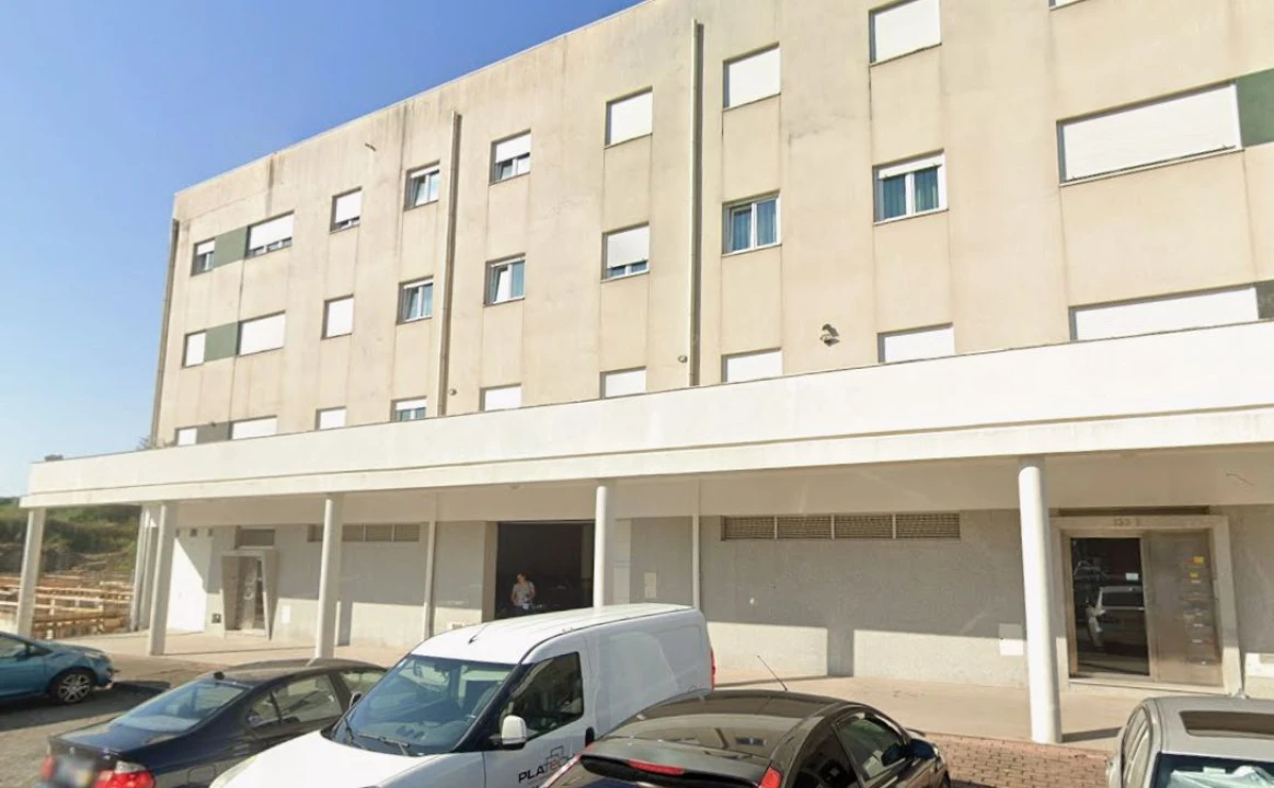 Apartamento T3 para Venda em Fonte Arcada e Oliveira Foto 2