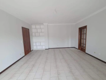 Apartamento T2 para Venda em Oliveira do Douro