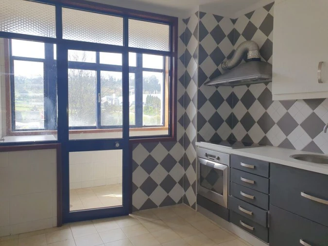 Apartamento T2 para Venda em Oliveira do Douro Foto 5
