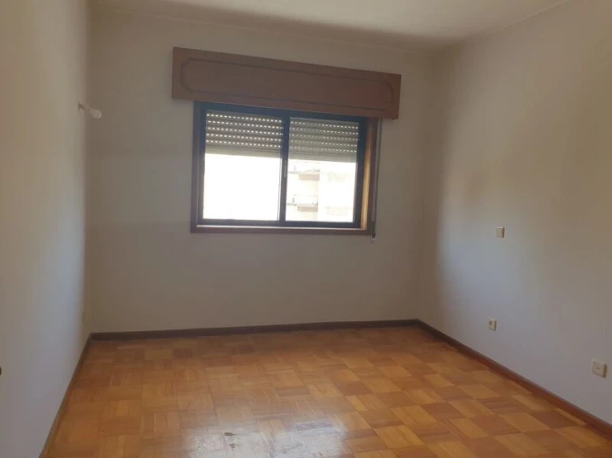Apartamento T2 para Venda em Oliveira do Douro Foto 8