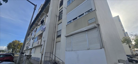 Apartamento T3 para Venda em Corroios