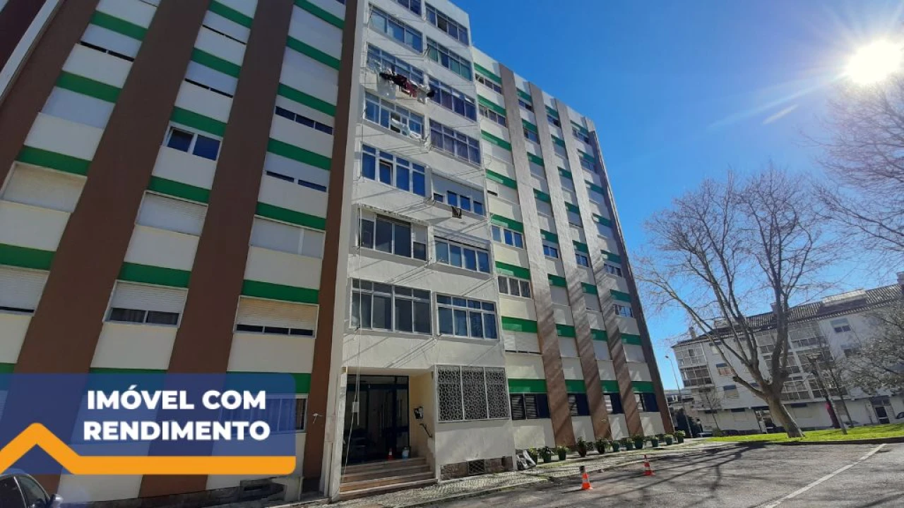 Apartamento T2 para Venda em Cacém e São Marcos Foto 1