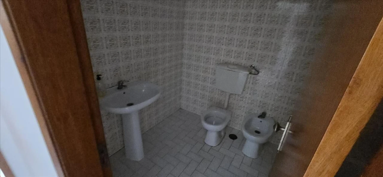 Apartamento T2 para Venda em Olhão Foto 9