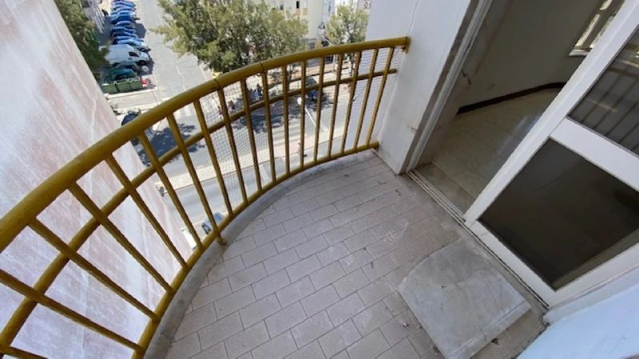 Apartamento T3 para Venda em Agualva e Mira-Sintra Foto 4