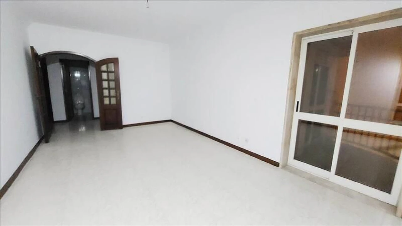 Apartamento T3 para Venda em Agualva e Mira-Sintra Foto 6