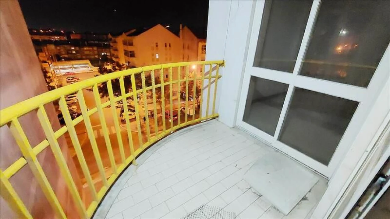 Apartamento T3 para Venda em Agualva e Mira-Sintra Foto 8