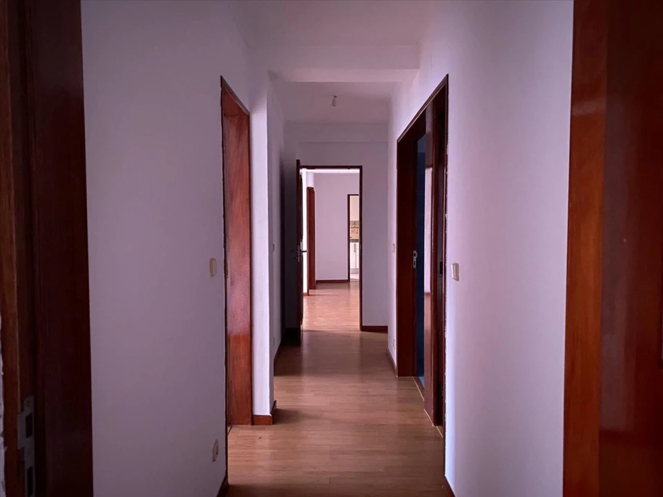 Apartamento T4 para Venda em Pinhal Novo Foto 4