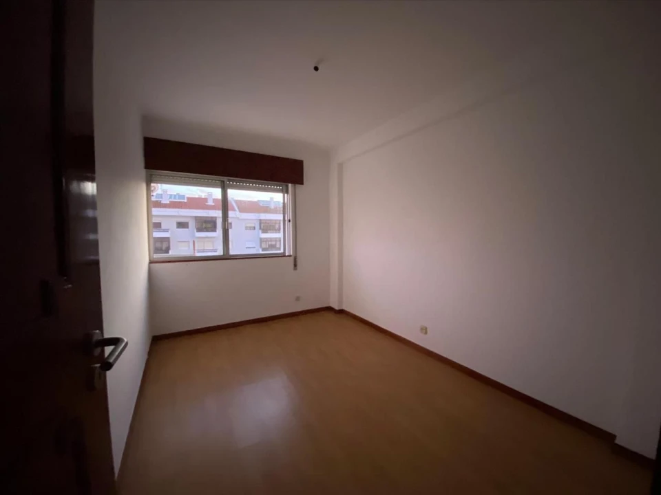 Apartamento T4 para Venda em Pinhal Novo Foto 9