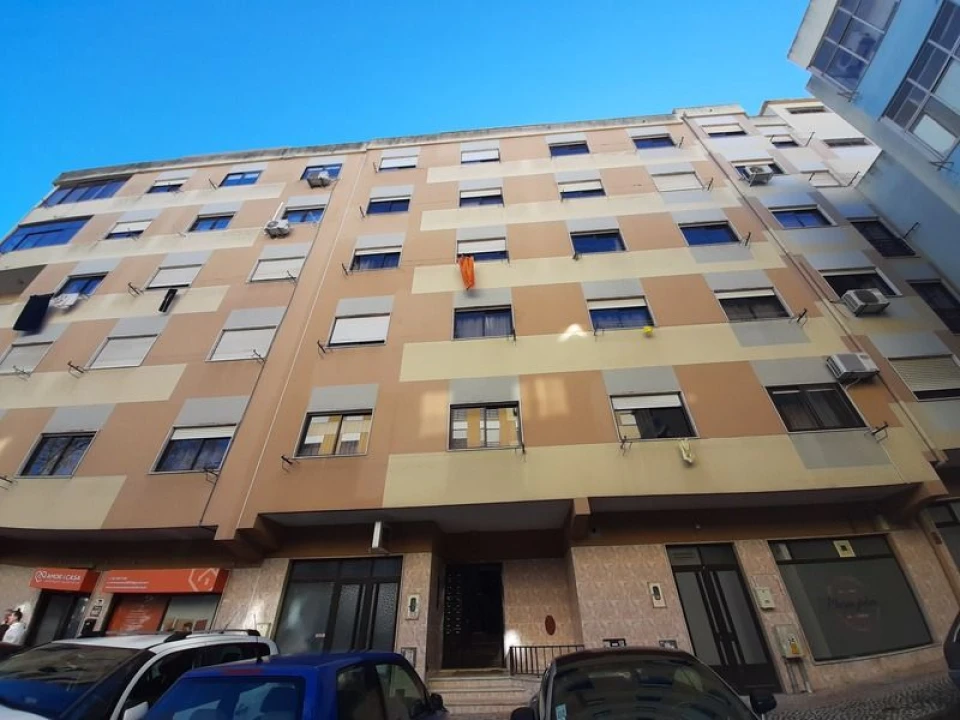 Apartamento T2 para Venda em Amora Foto 1