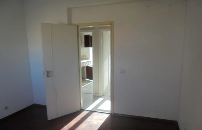 Apartamento T2 para Venda em Almeirim Foto 9