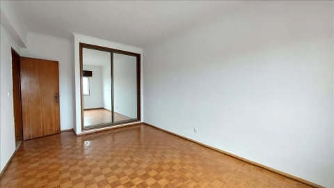 Apartamento T2 para Venda em Rio de Mouro