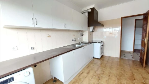 Apartamento T2 para Venda em Rio de Mouro