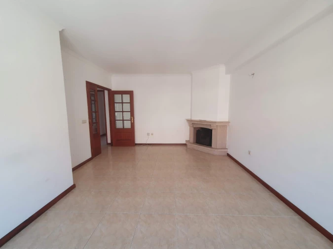 Apartamento T2 para Venda em Madalena Foto 3